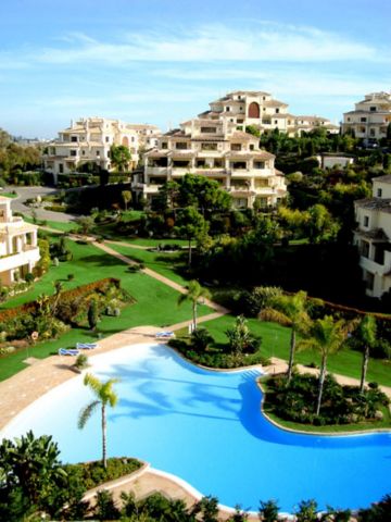 https://cdn.resales-online.com/public/4u8i2in212/properties/lwymruwysmicwjz/w1200/24-613bbc26f32d7013d348ef202dd30a43.jpg?v=1613492969