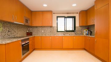 https://cdn.resales-online.com/public/v769rendpm/properties/rwroqeibcdsmhjy/w1200/13-5fd73dea700db77384c091ca9818b1a9.jpg?v=1608130947