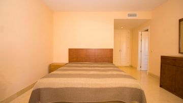 https://cdn.resales-online.com/public/v769rendpm/properties/rwroqeibcdsmhjy/w1200/10-bb915d1cb19341576dcdc994b81ab9c5.jpg?v=1608130947