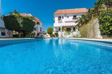 https://cdn.resales-online.com/public/89kcvpt69u/properties/qewenoazuxswess/w1200/16-ec67b526875bf0124b6ce4328a754439.jpg?v=1693327223