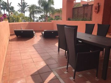 https://cdn.resales-online.com/public/ertu08aq1s/properties/qltktfppatdawze/w1200/4-c23c0f86247804fa50226aecd8b0b2c8.jpg?v=1623664788