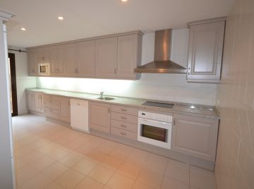 https://cdn.resales-online.com/public/lahrid967e/properties/zwbclnyyukzguob/w1200/9-467d0cee5b725f3ef65f102a0c2e69c0.jpg?v=1592502615